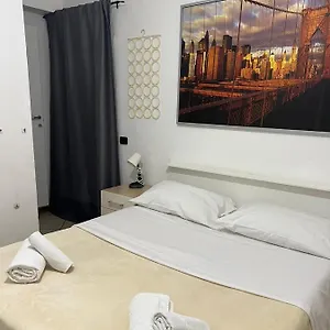 Eila , Firenze Italia
